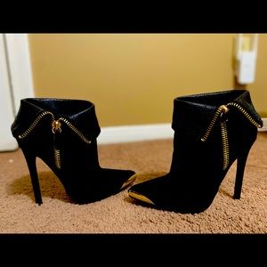 Western vibes Heels size:US 5.5
